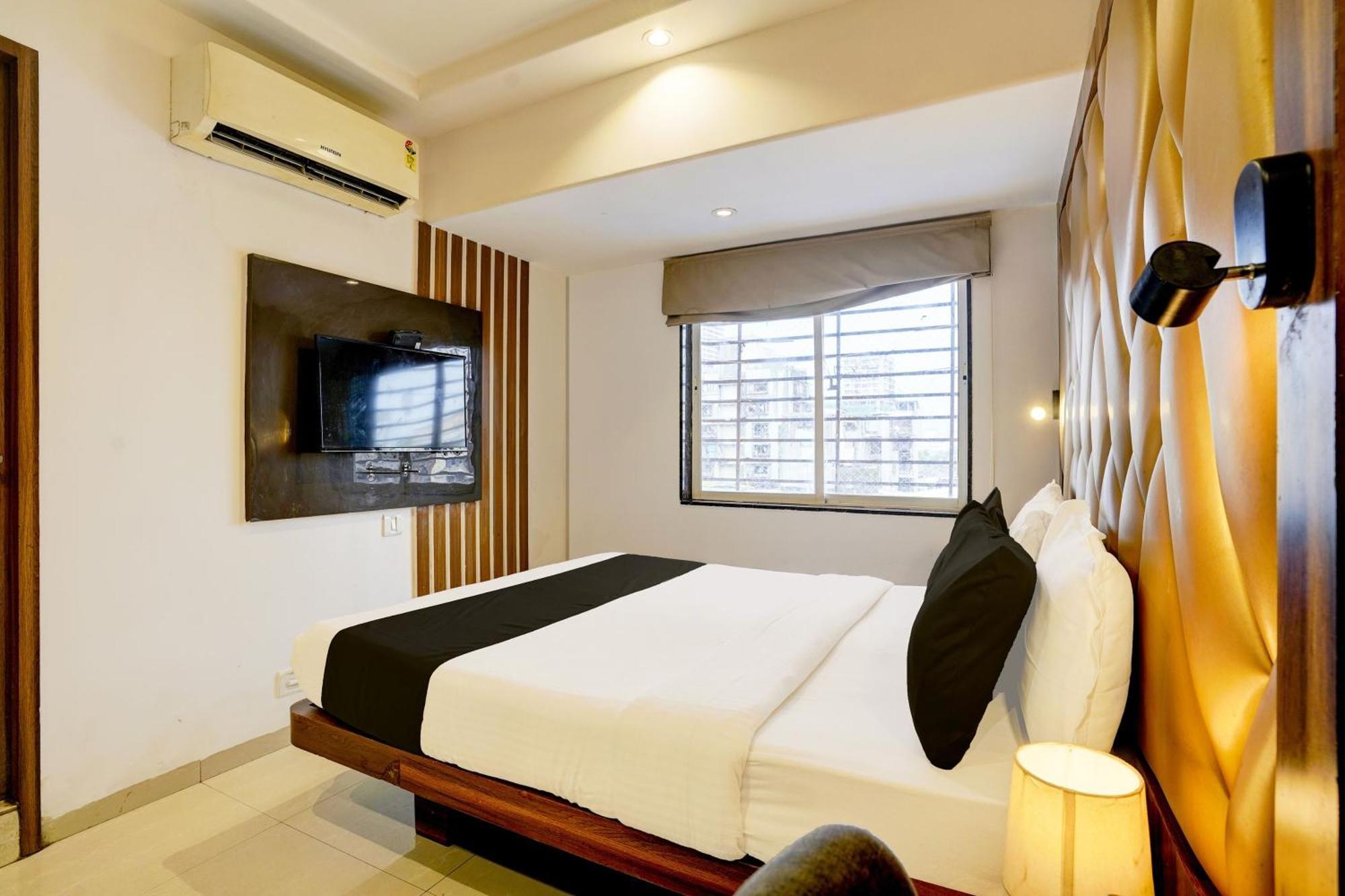 Super Hotel O Mumbai Central Formerly Park Palace Exterior photo